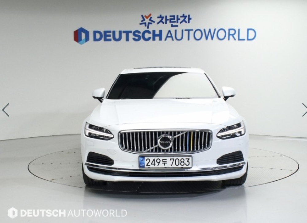 Volvo S90