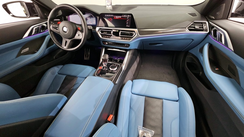 BMW M4 (G82)