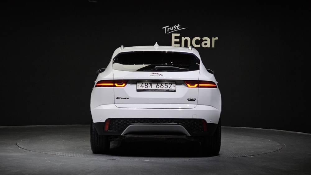 Jaguar E-PACE