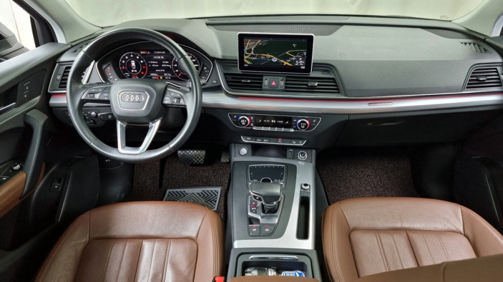 Audi Q5 (FY)