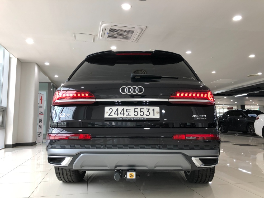 Audi Q7 (4M)