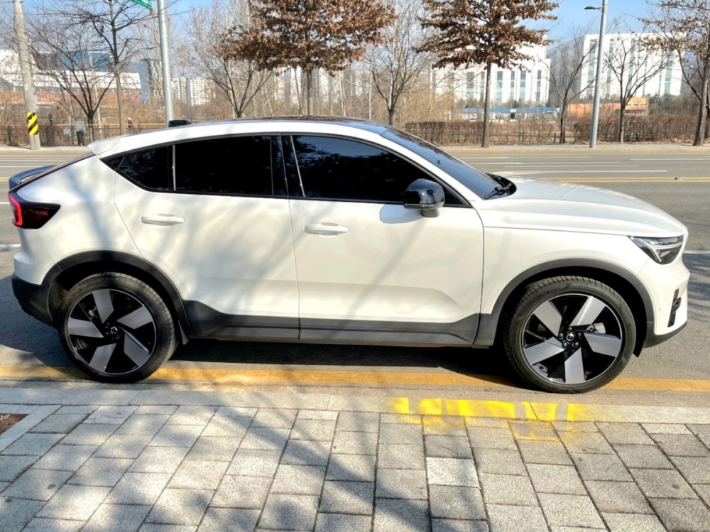 Volvo C40 recharge