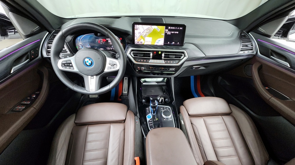 BMW iX3