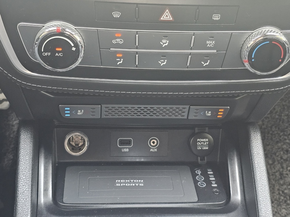 KG Mobility (Ssangyong) Rexton Sports Khan