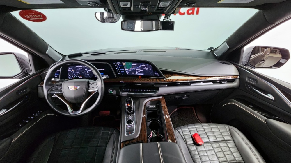 Cadillac Escalade 5th Gen