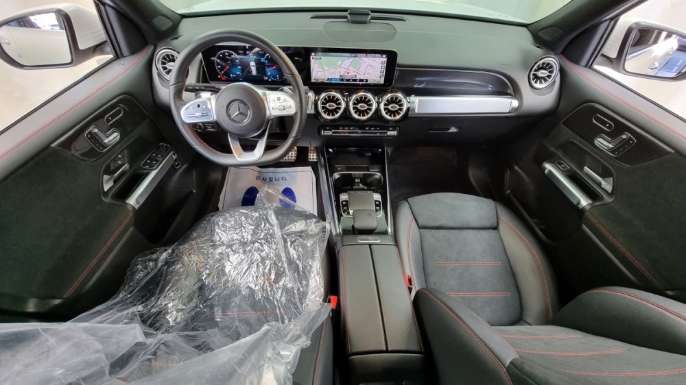 Mercedes-Benz GLB-Class X247