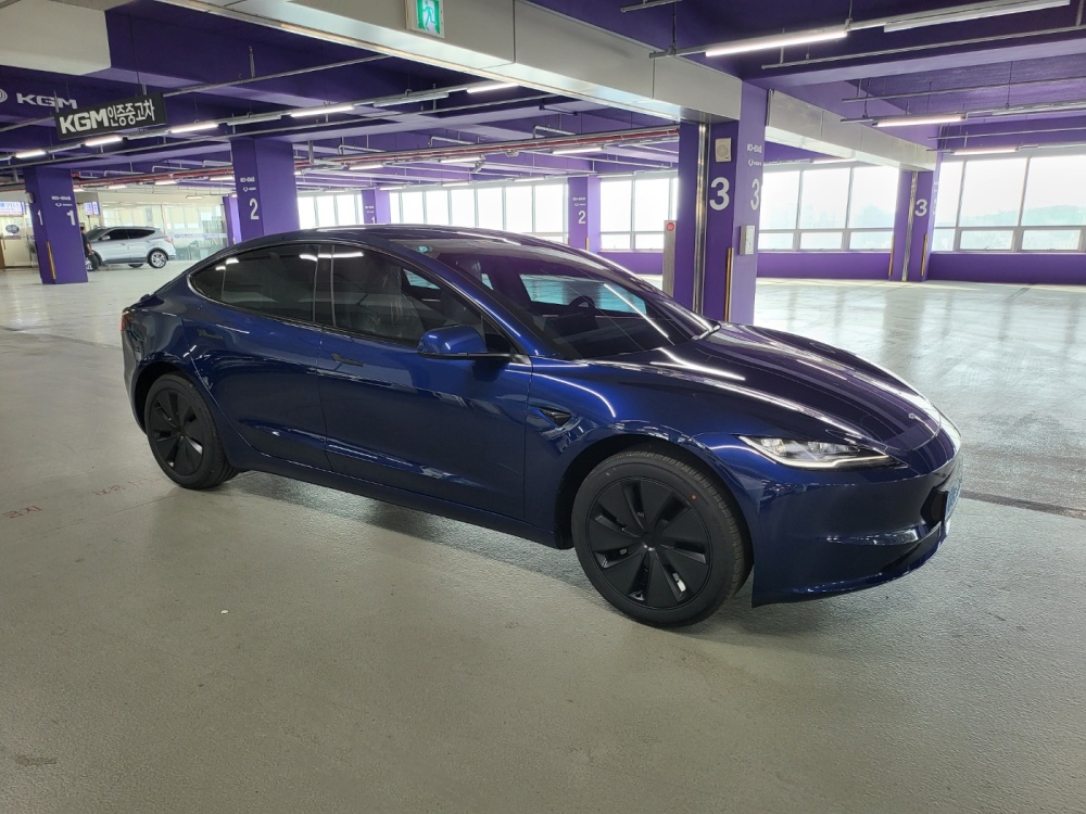 Tesla model 3