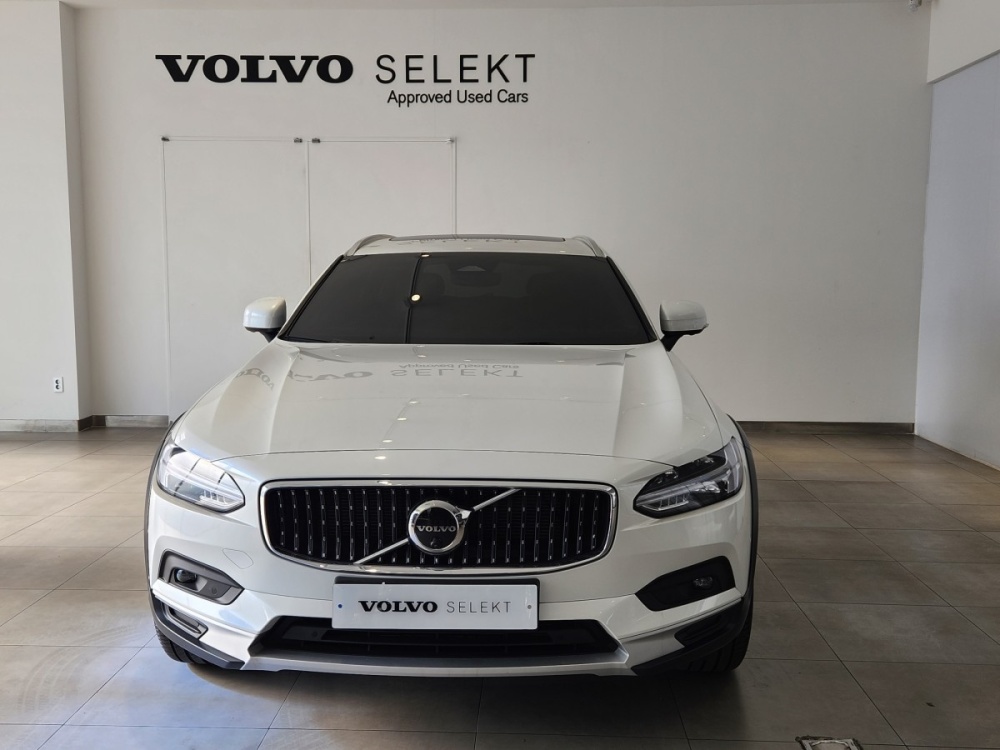 Volvo V90 Cross Country