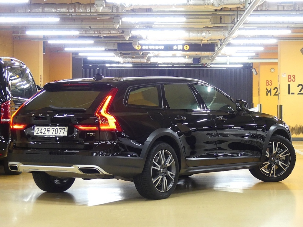 Volvo V90 Cross Country