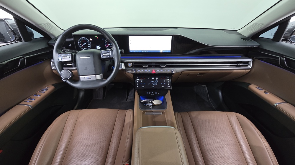 Hyundai Grandeur (GN7)