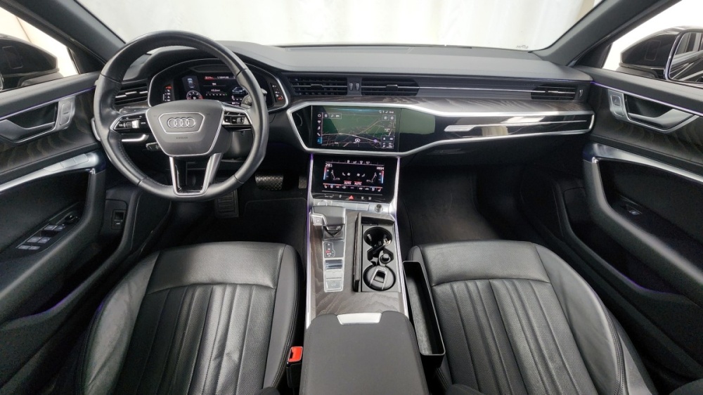 Audi A6 (C8)