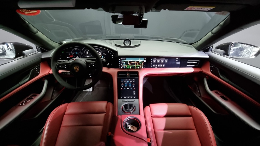 Porsche Taycan