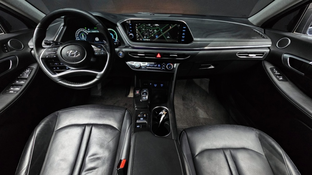 Hyundai Sonata Hybrid (DN8)