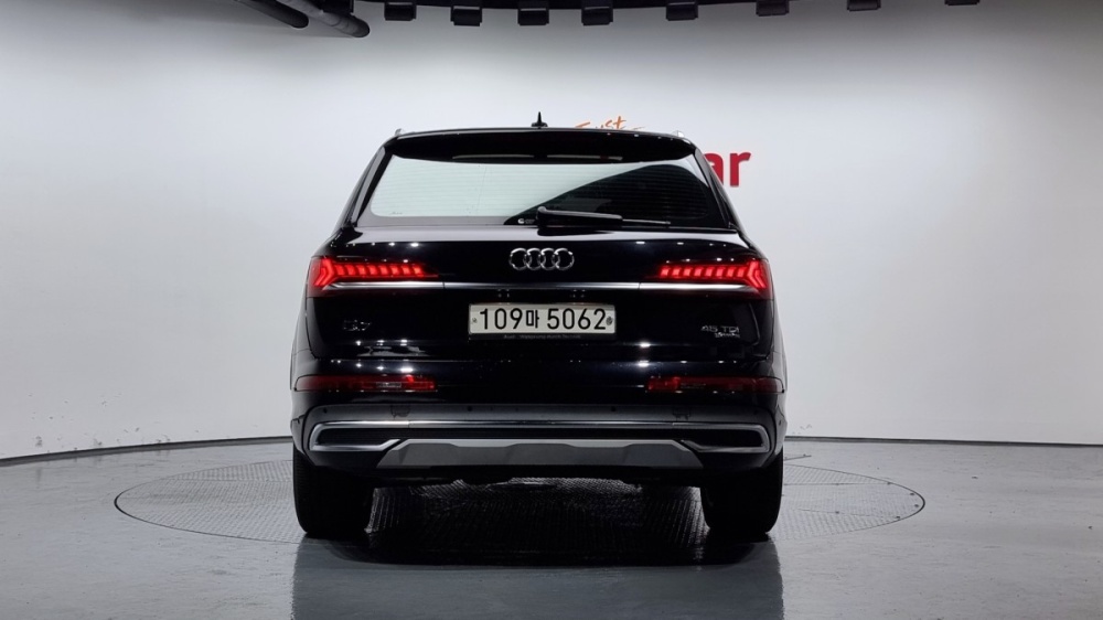 Audi Q7 (4M)