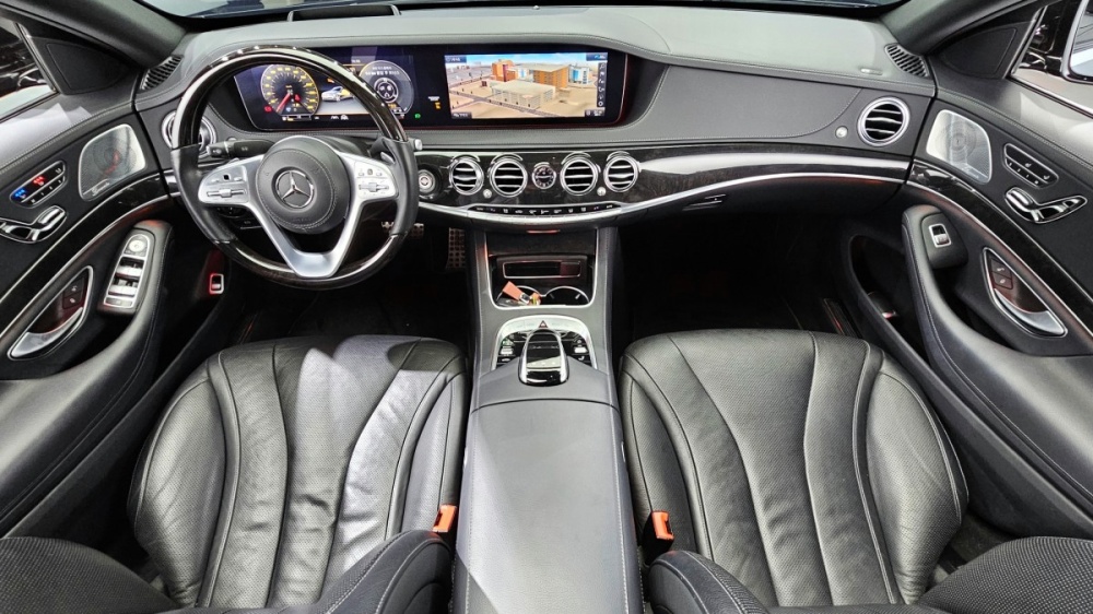 Mercedes-Benz S-Class W222