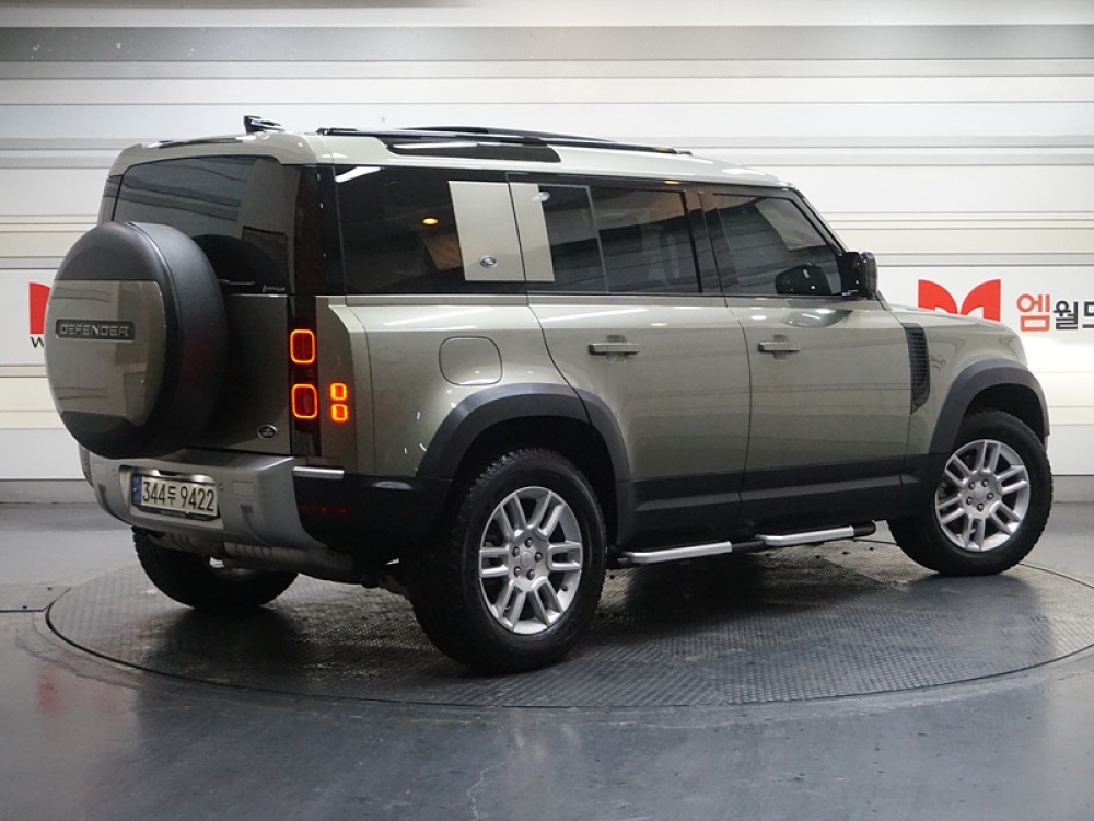 Land rover Defender (L663)