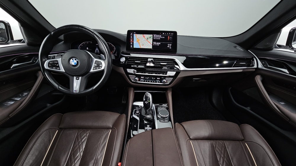 BMW 5 series (G30)