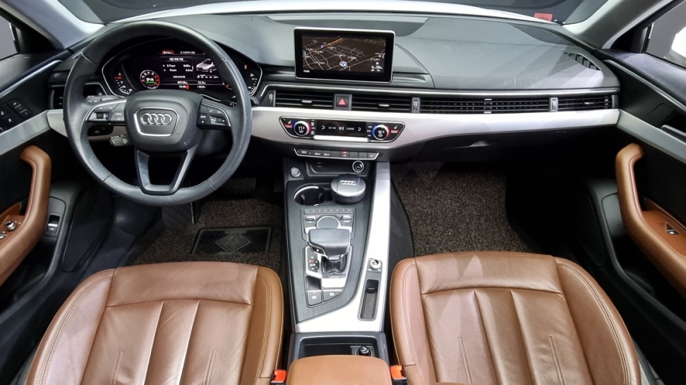 Audi A4 (B9)