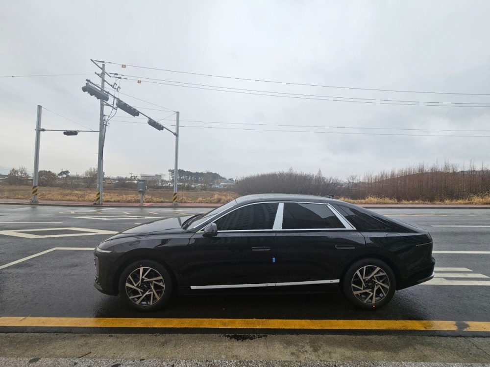 Hyundai Grandeur (GN7)