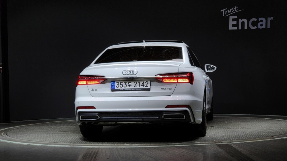 Audi A6 (C8)