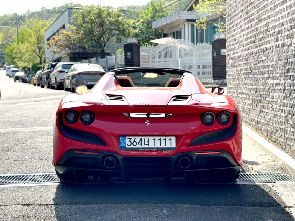 Ferrari F8 Spider