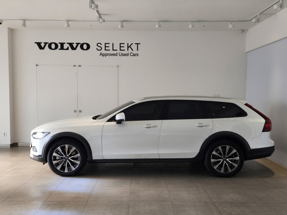 Volvo V90 Cross Country