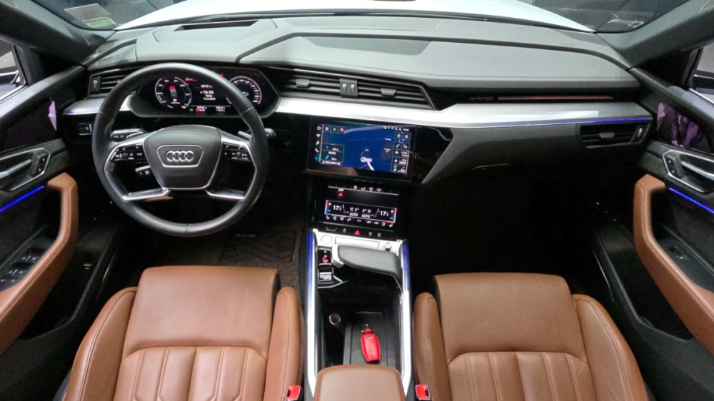 Audi e-tron