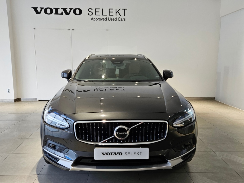 Volvo V90 Cross Country