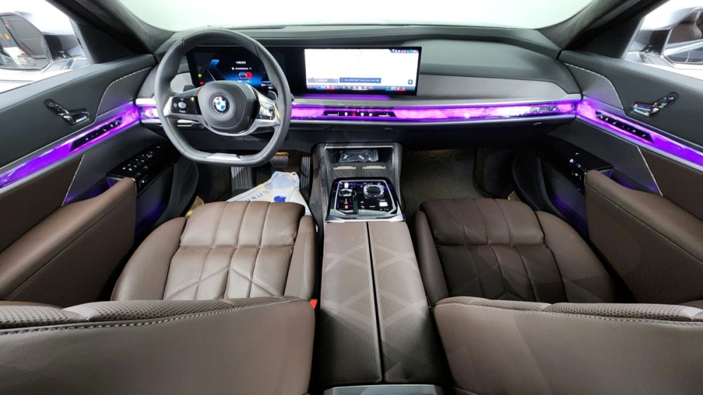 BMW 7 Series (G70)
