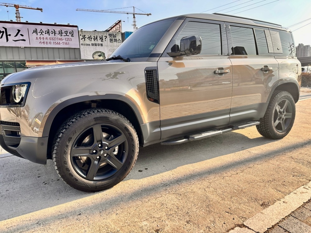 Land rover Defender (L663)