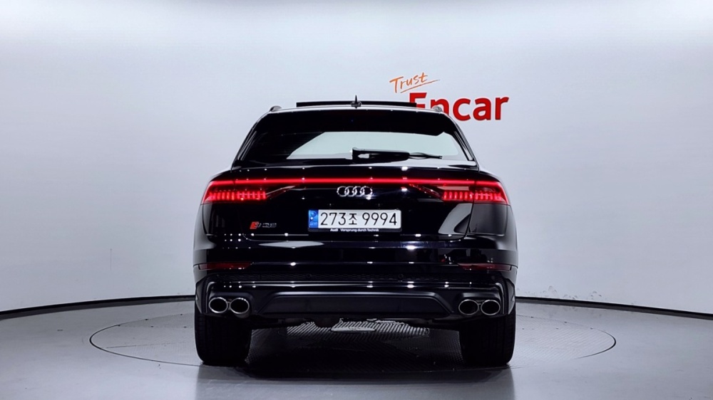 Audi SQ8