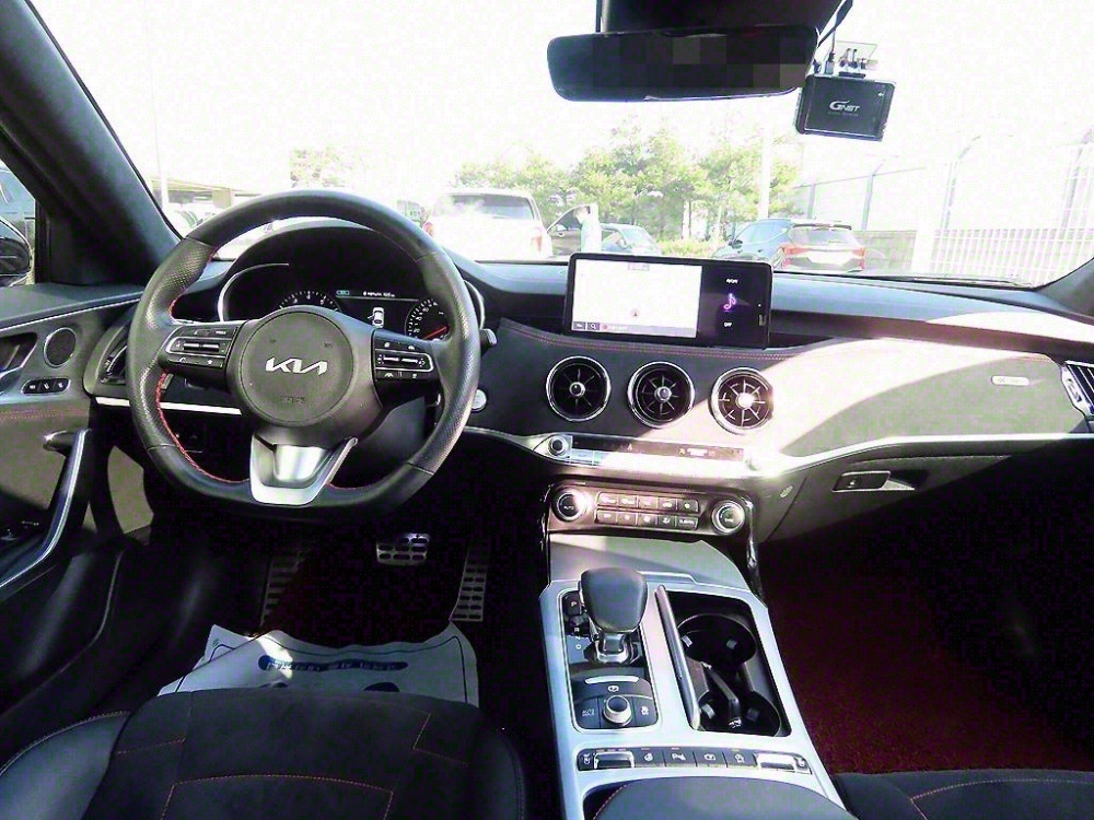 Kia Stinger Meister