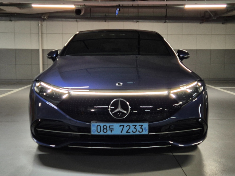 Mercedes-Benz EQS V297