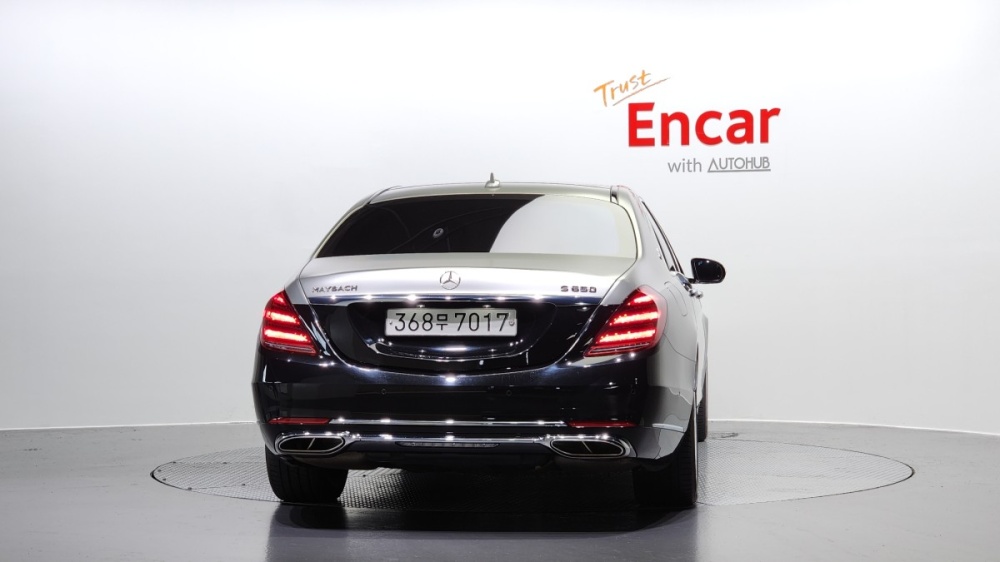 Mercedes-Benz S-Class W222