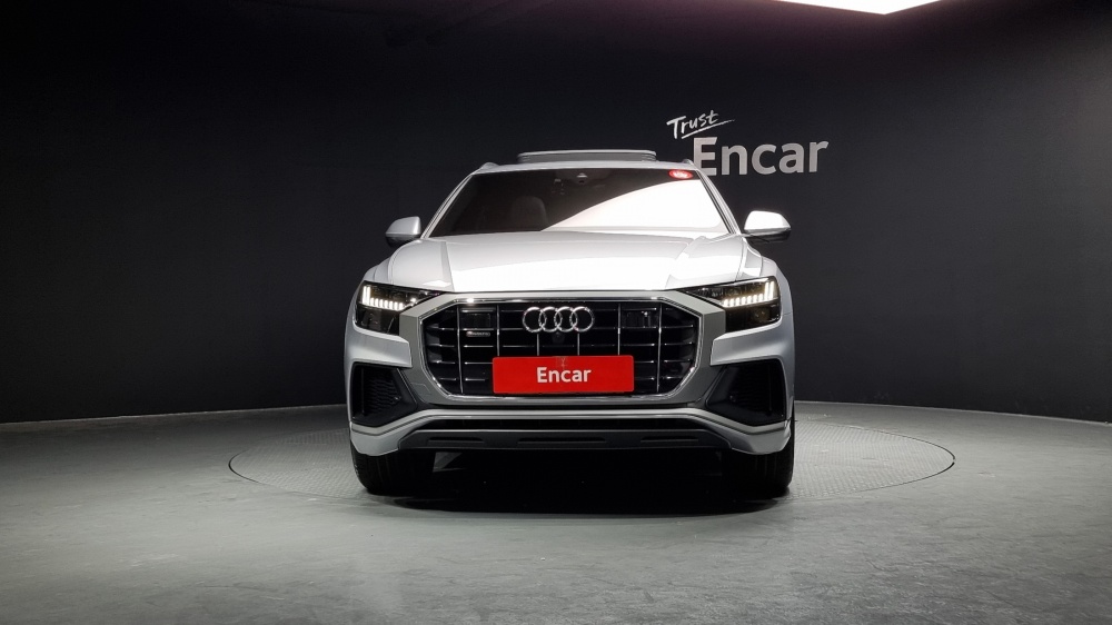 Audi Q8 (4M)