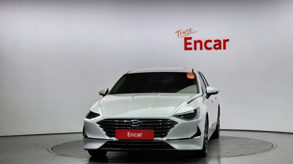 Hyundai Sonata (DN8)
