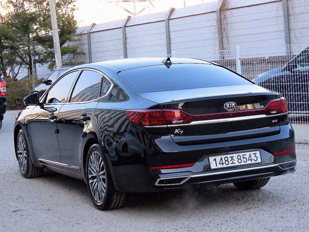 Kia K7 Premier