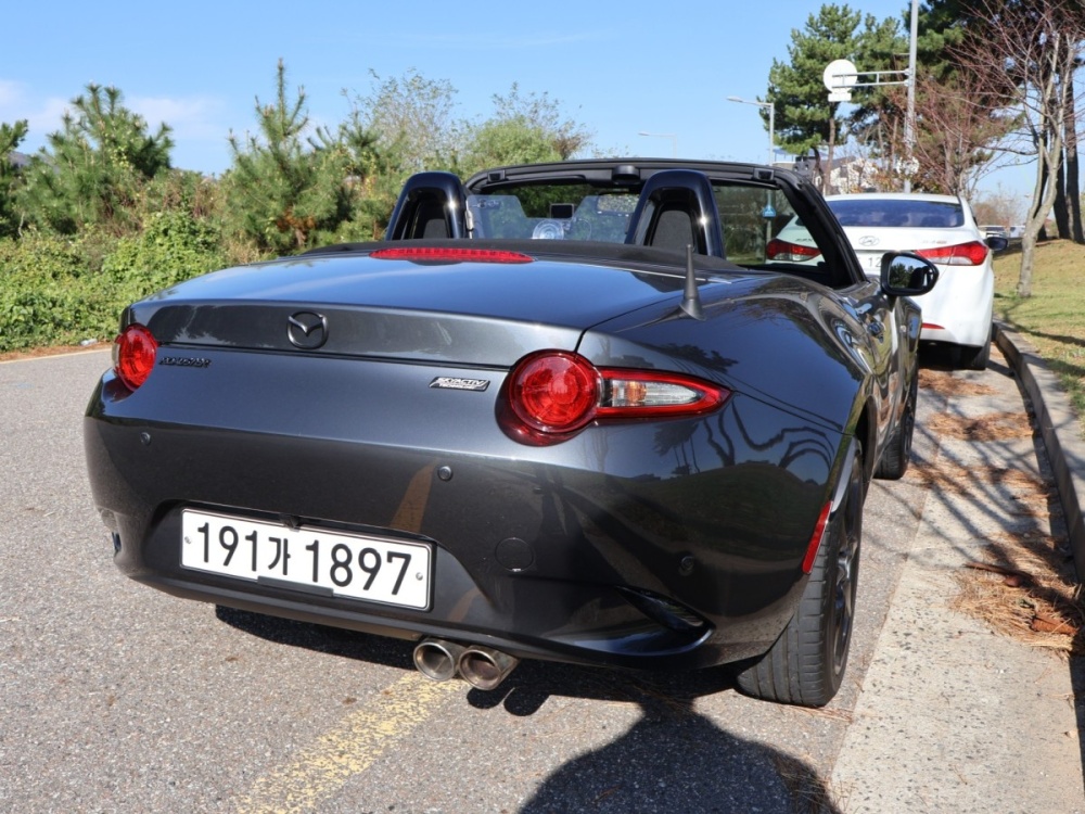 Mazda MX-5 MIATA