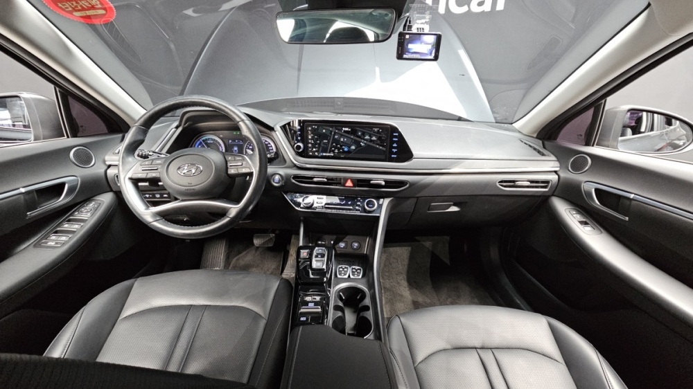 Hyundai Sonata Hybrid (DN8)