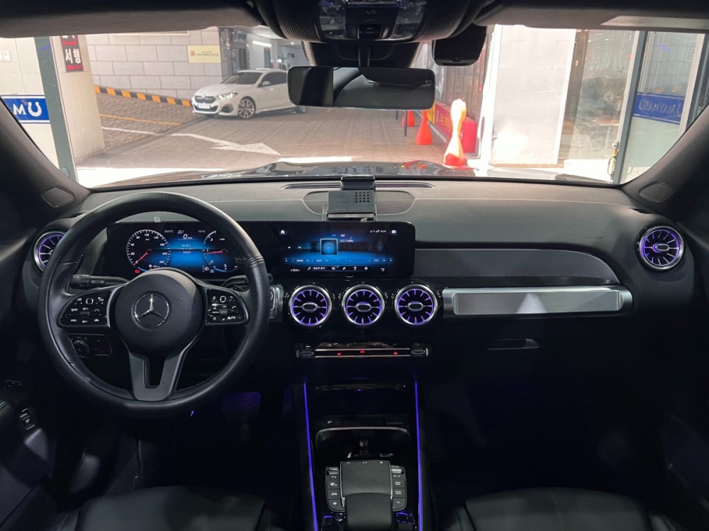 Mercedes-Benz GLB-Class X247
