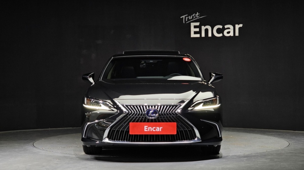 Lexus ES300h 7th generation