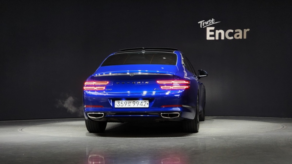 Genesis G80 (RG3)