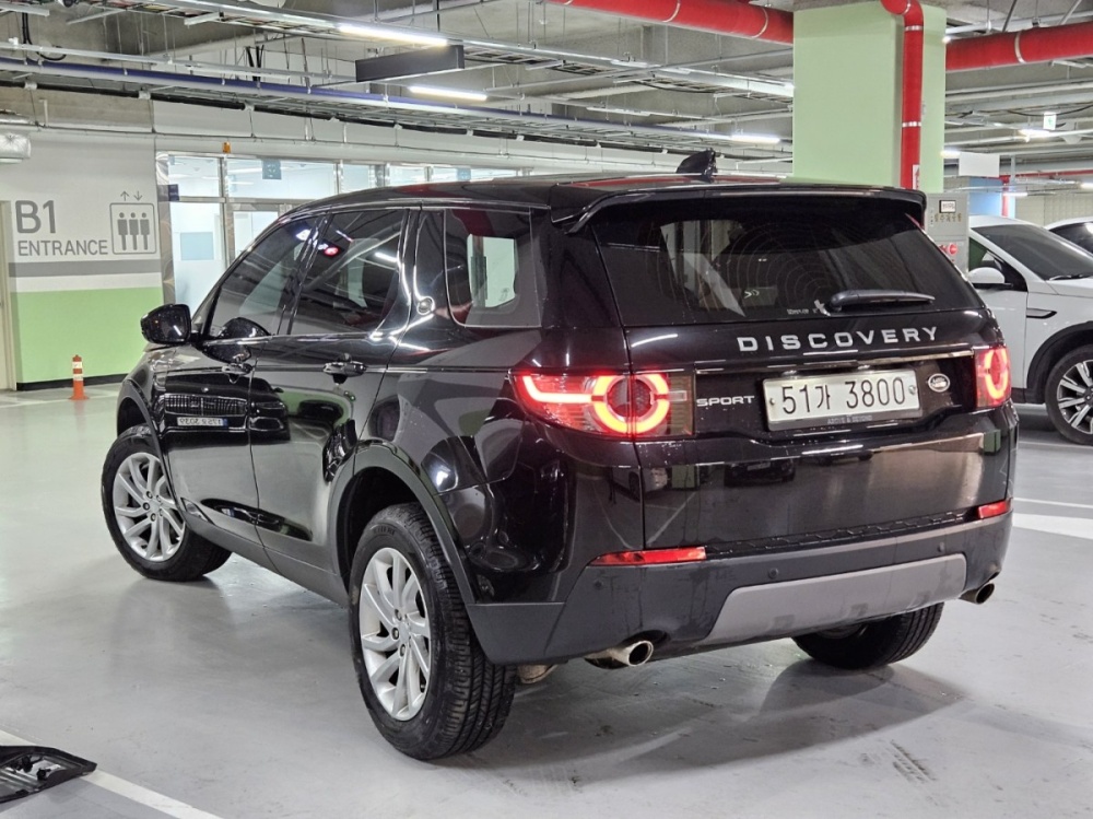 Land rover discovery sport