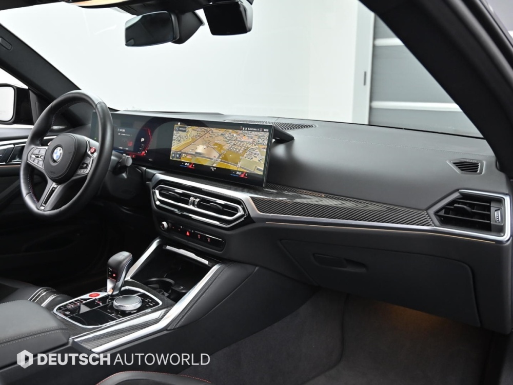 BMW M4 (G82)