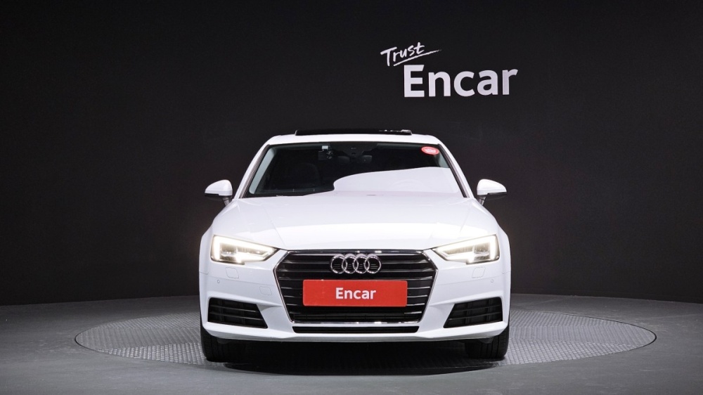 Audi A4 (B9)