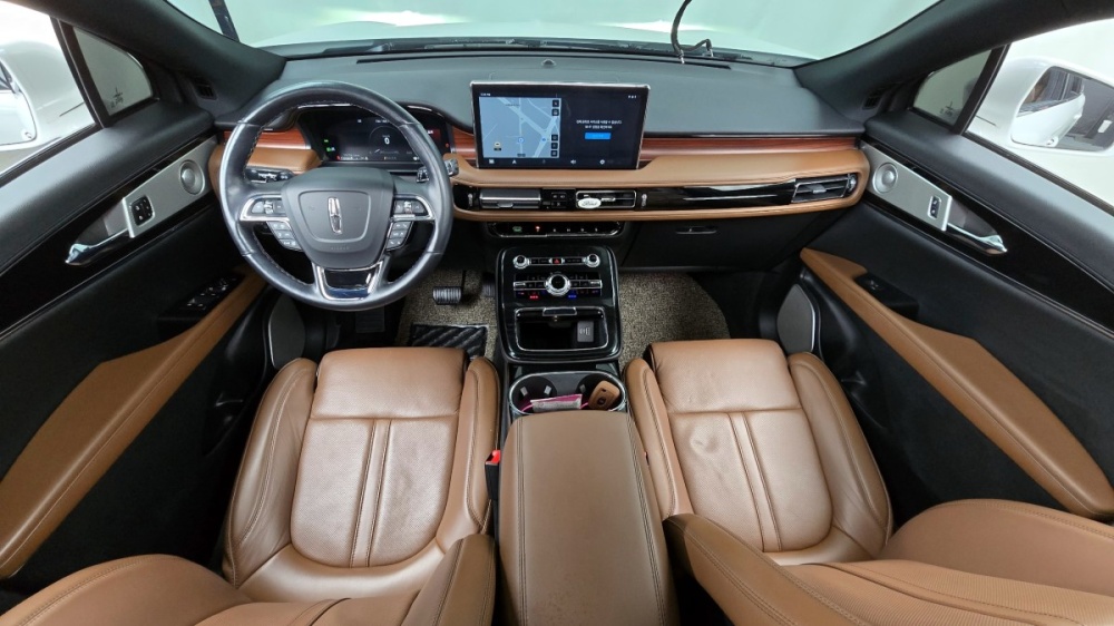 Lincoln Nautilus 1st generation