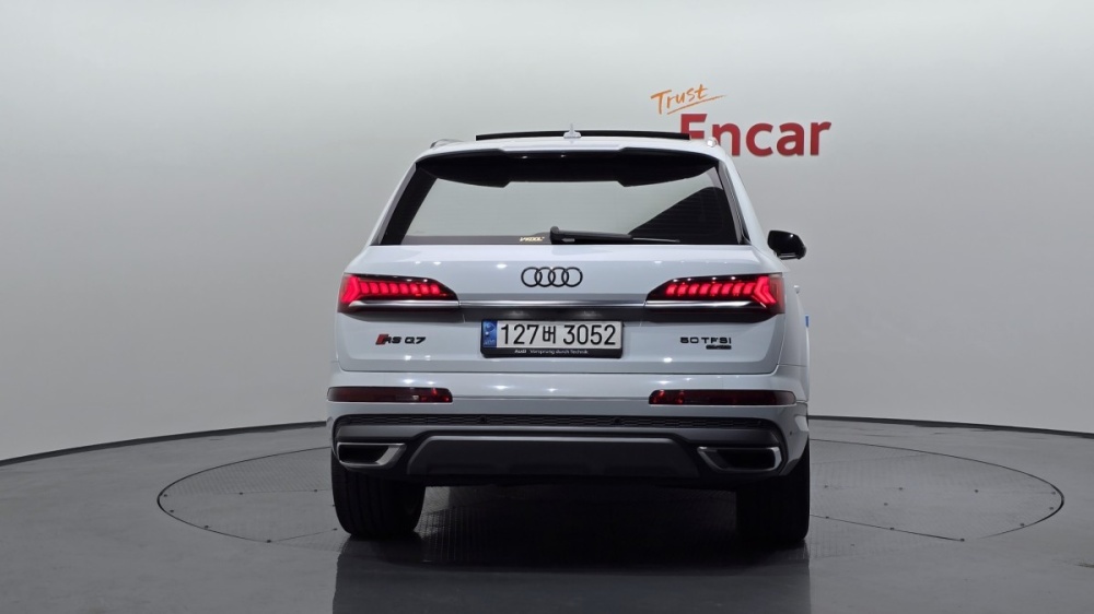 Audi Q7 (4M)