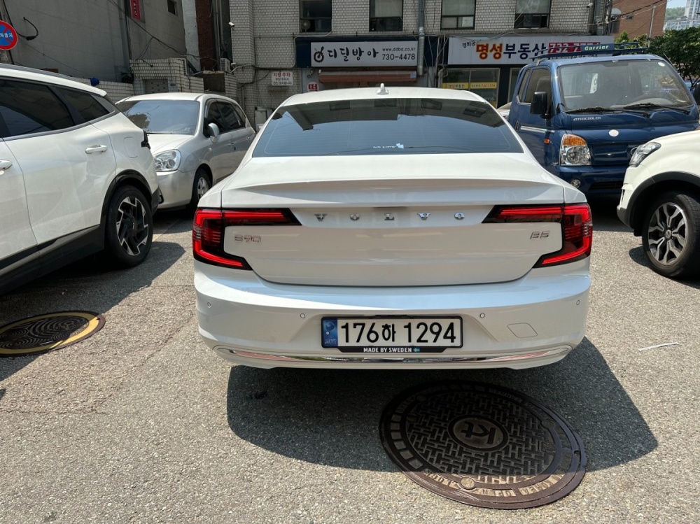 Volvo S90