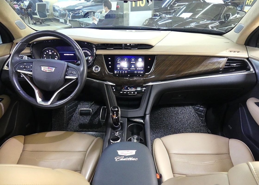 Cadillac XT6