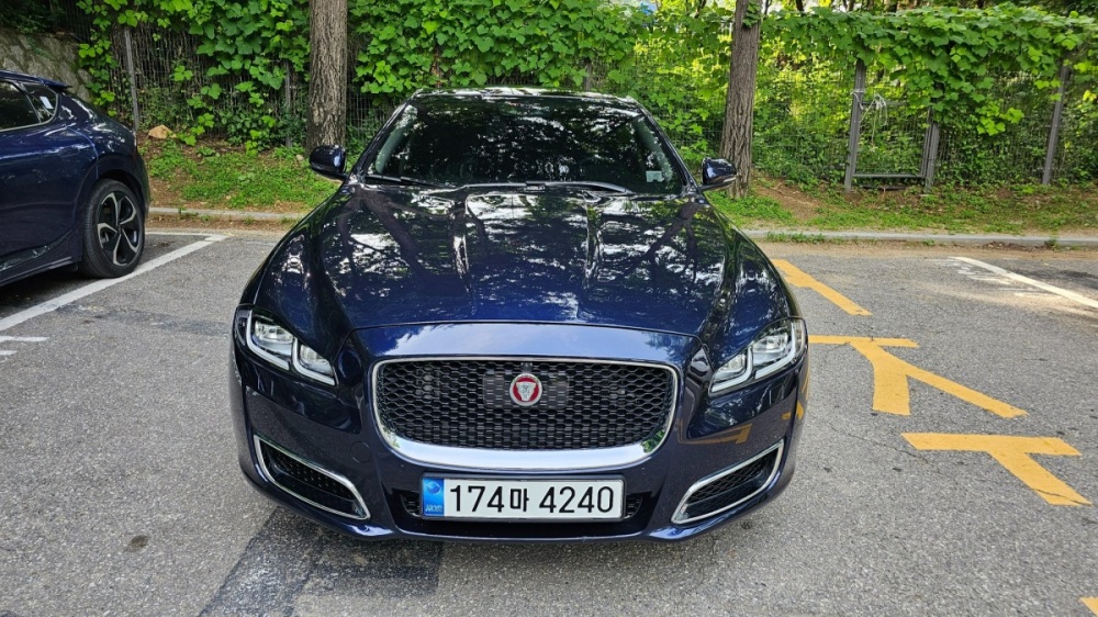 Jaguar All New XJ